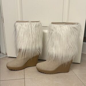 Women's Faux Fur Wedge Boots - Cream